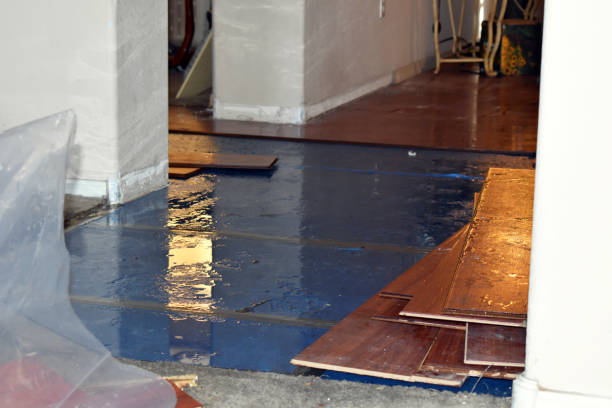 Professional Emergency Water Damage Restoration technician working in Mosinee, WI